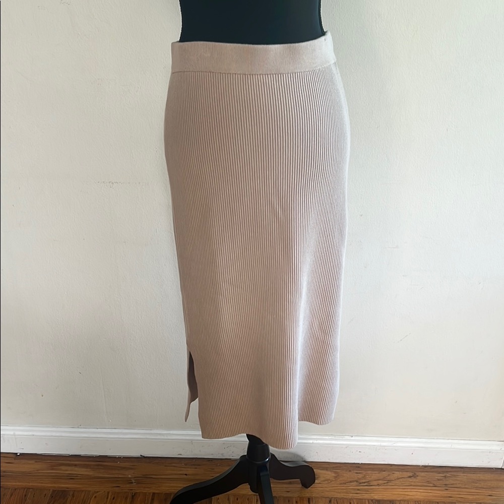 Old Navy Beige Ribbed Midi Skirt